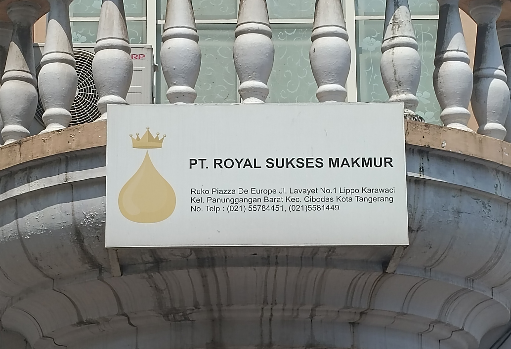 Papan nama perusahaan